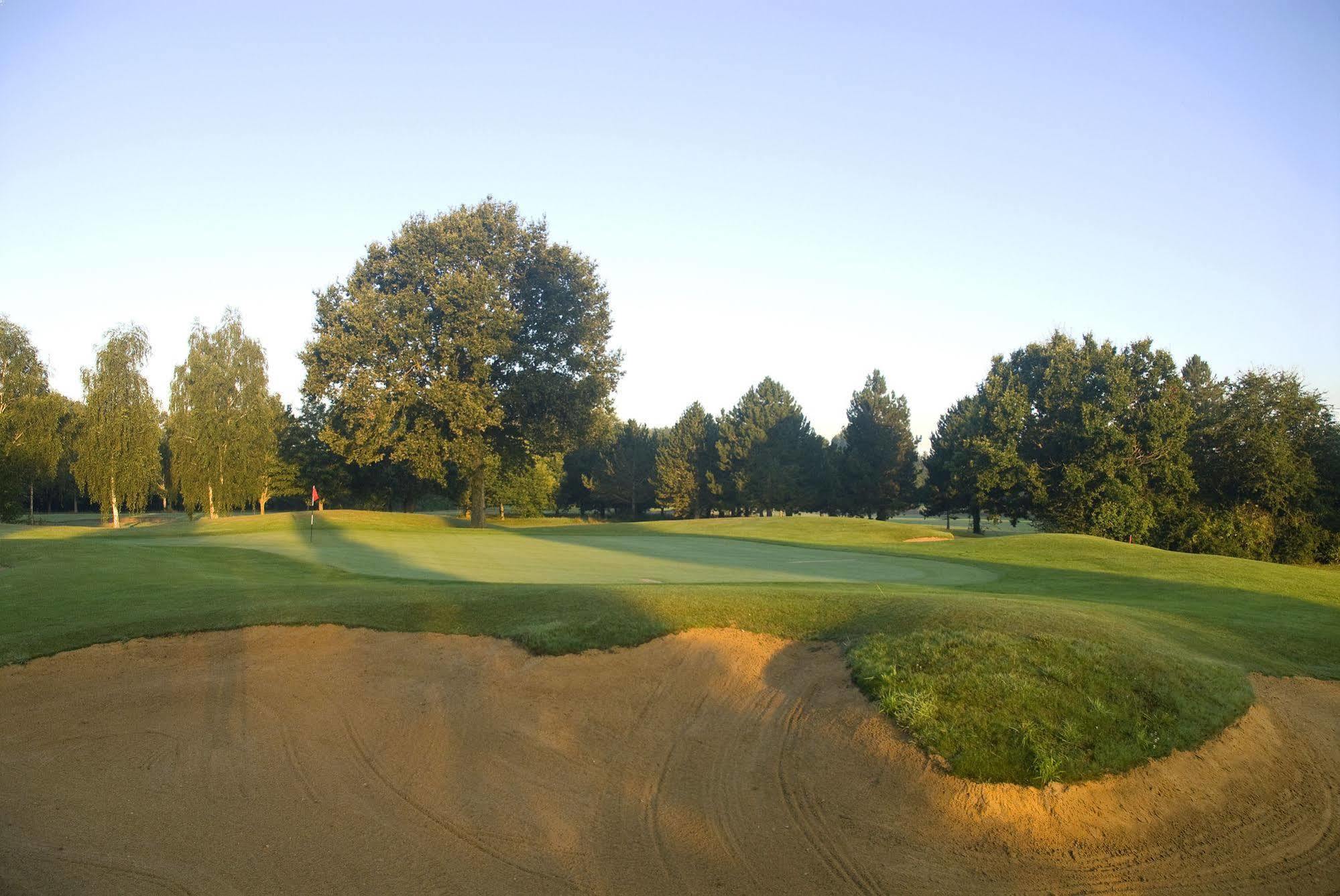 Hotel Anjou Golf And Country Club Champigné Exterior foto